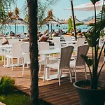 Dazur Coast Resort